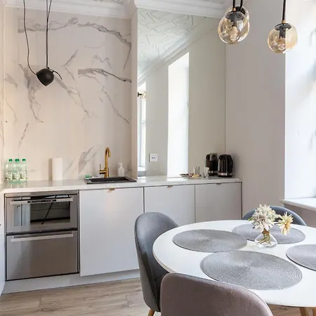 Skwer Kosciuszki Grey Daire Gdynia